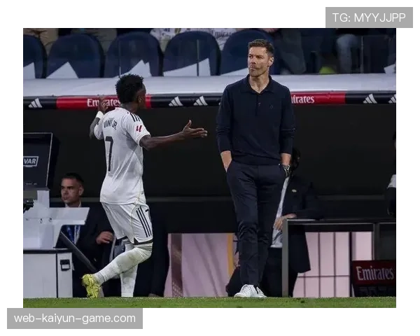 皇马中场失控成最大隐患，进攻火力难掩组织乏力