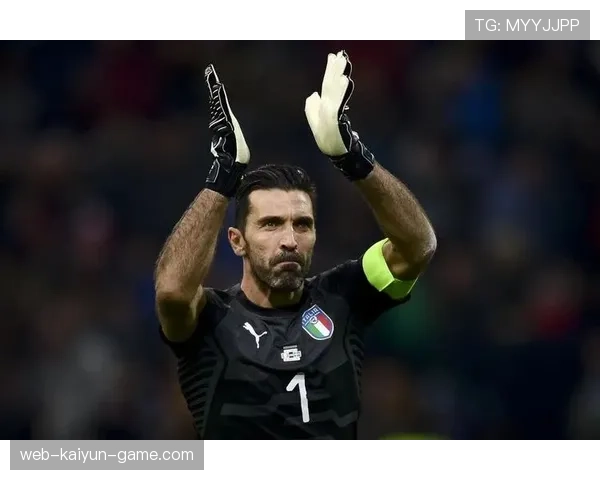 与年轻门将相比，布冯本赛季主导出球稳住后防