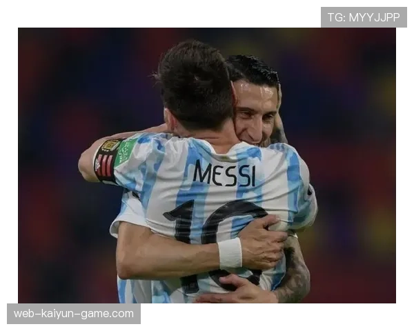 梅西与托雷斯的进攻效率和大赛表现差异源于哪些关键因素？